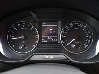 Škoda Octavia 1,6 TDI 81kW Style CZ Xenon kombi - Foto 14