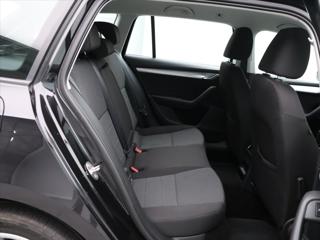 Škoda Octavia 2,0 TDI DSG Ambition 1.Maj. kombi - Foto 13