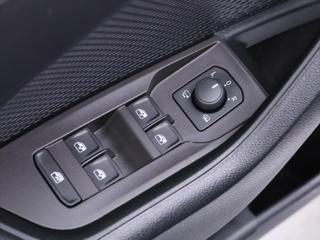 Škoda Octavia 2,0 TDI 110kW DSG DPH Matrix kombi - Foto 18