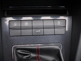 Škoda Octavia 2,0 TDI 135kW Aut.klima Navi RS kombi - Foto 20
