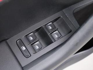 Škoda Octavia 2,0 TSI DSG RS230 CZ Challenge kombi - Foto 17