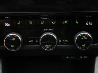 Škoda Octavia 2,0 TSI DSG RS230 CZ Challenge kombi - Foto 27
