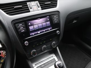 Škoda Octavia 1,6 TDI 85kW CZ Ambition kombi - Foto 20