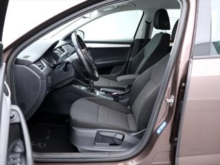 Škoda Octavia 1,6 TDI 81kW Tažné Greenline kombi - Foto 10