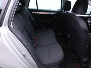 Škoda Octavia 1,6 TDI EleganceTažné CZ kombi - Foto 2
