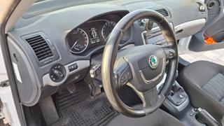 Škoda Octavia 2,0 tdi kombi - Foto 16