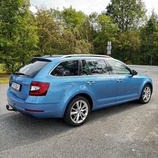 Škoda Octavia 1,6 III kombi - Foto 11