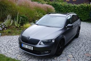 Škoda Octavia 2,0 TDI 110 kW 4×4 kombi - Foto 9