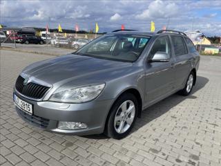 Škoda Octavia 1,2 TSi 77kw Ambiente výborný stav kombi