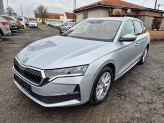 Škoda Octavia Combi 2,0 TDI Top Selection, w kombi