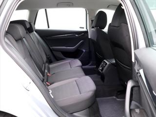 Škoda Octavia 2,0 TDI 85kW CZ 1.Maj LED DPH kombi - Foto 12