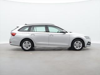 Škoda Octavia 2,0 TDI 85kW CZ 1.Maj LED DPH kombi - Foto 8
