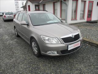 Škoda Octavia 1,6 TDI, klima, tažné zař. kombi