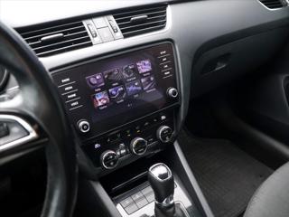 Škoda Octavia 2,0 TDI 110kW DSG CZ Style LED kombi - Foto 19