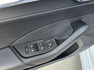Škoda Octavia 2.0TDi 110kW DSG STYLE + NAVI kombi - Foto 22