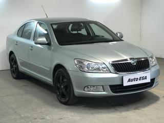 Škoda Octavia 1.6i liftback
