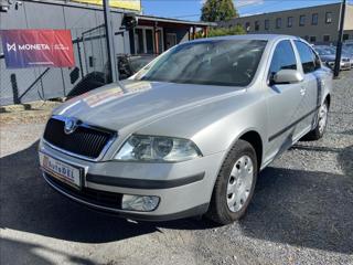 Škoda Octavia 1,9 TDi  Senzory,Tažné,8xDisky liftback