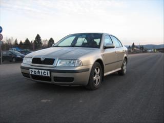 Škoda Octavia 1,9 TDI Elegance liftback