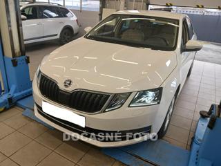 Škoda Octavia 2.0 TSi, ČR liftback