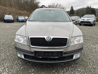 Škoda Octavia 1,6 i, výbava AMBIENTE, TZ, ALu liftback