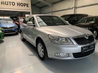 Škoda Octavia 1.6 MPI Ambiente liftback