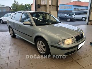 Škoda Octavia 1.9, Serv.kniha, ČR liftback