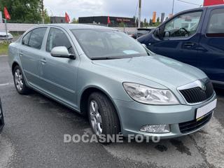 Škoda Octavia 1.6 MPi, 1.maj, Serv.kniha liftback