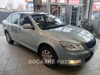 Škoda Octavia 1.6i liftback