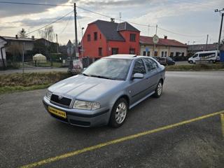 Škoda Octavia 1.6i, KLIMA, TAŽNÉ, ŠÍBR liftback