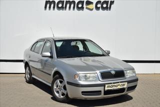 Škoda Octavia 1.6i 75kW SERVISNÍ KNIHA ČR liftback