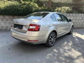 Škoda Octavia FL 1.6 TDi 85 kW TOP STAV liftback - Foto 5