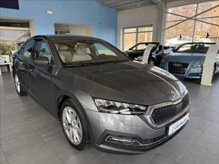 Škoda Octavia 1,5   110kW,STYLE,ČR,SERVISKA liftback