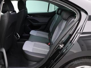 Škoda Octavia 2,0 TDI DSG Top Selection DPH liftback - Foto 14