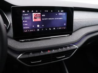 Škoda Octavia 2,0 TDI DSG Top Selection DPH liftback - Foto 18
