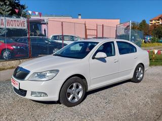 Škoda Octavia 1,6 TDi DSG ČR po rozvodech liftback