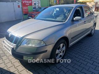 Škoda Octavia 1.6MPi, Serv.kniha liftback