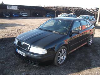 Škoda Octavia 1.8 T / RS / NAVI / XENON sedan