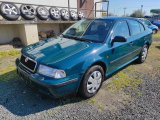 Škoda Octavia 1.6 GLX sedan