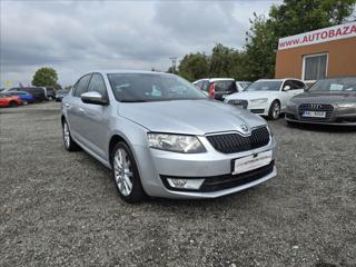 Škoda Octavia 1,6 TDI 81kW Ambiente DSG sedan