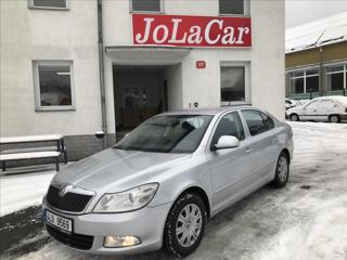 Škoda Octavia 1,4 TSI Ambiente sedan