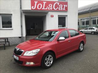 Škoda Octavia 1,8 TSI Ambiente sedan