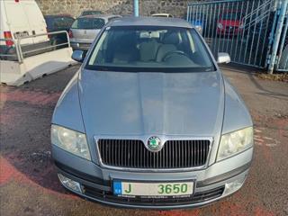 Škoda Octavia 2,0 TDI Elegance sedan