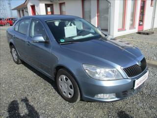 Škoda Octavia 1,6 MPI, klimatizace,serviska, sedan