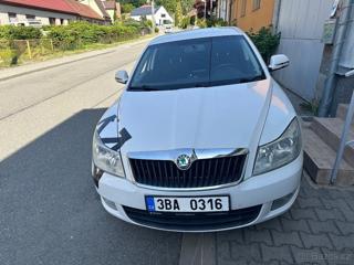 Škoda Octavia 1,6   2012 sedan