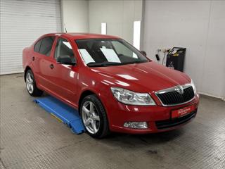 Škoda Octavia 1,4 1.4 TSi ČR klima ALU R17 sedan