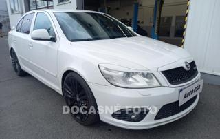 Škoda Octavia 2.0 TFSi, ČR sedan