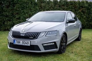 Škoda Octavia 2,0   RS TDI 4x4 DSG sedan