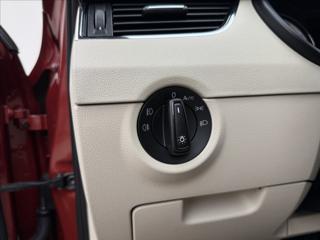 Škoda Octavia 1,4 DSG LED CANTON KŮŽE NAVI sedan - Foto 8