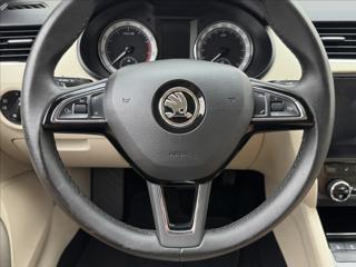 Škoda Octavia 1,4 DSG LED CANTON KŮŽE NAVI sedan - Foto 9