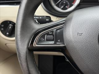 Škoda Octavia 1,4 DSG LED CANTON KŮŽE NAVI sedan - Foto 10
